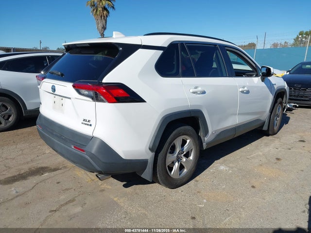 2021 TOYOTA RAV4 HYBRID 4T3R6RFV4MU015146 Photo 3