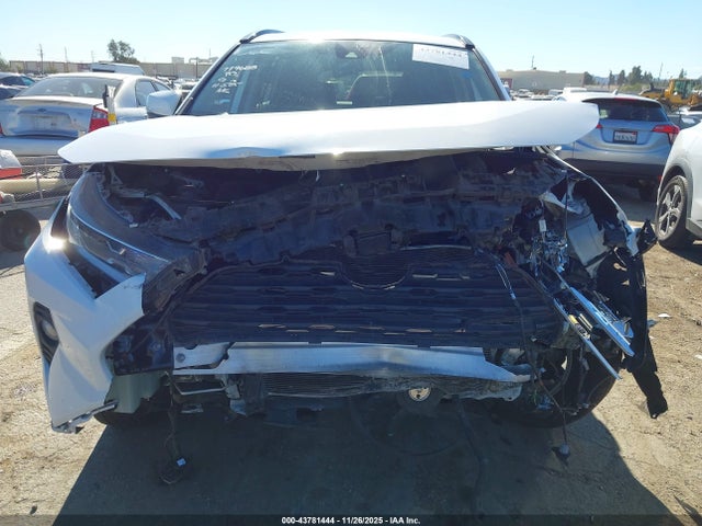 2021 TOYOTA RAV4 HYBRID 4T3R6RFV4MU015146 Photo 5