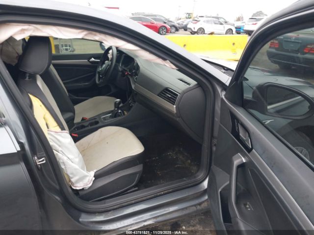 2019 VOLKSWAGEN JETTA 3VWC57BU8KM162270 Photo 4