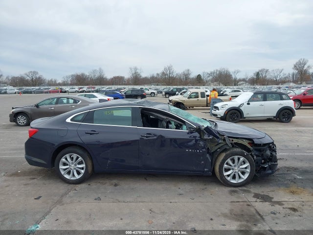 1G1ZD5STXSF139075 Chevrolet Malibu Fwd 1lt