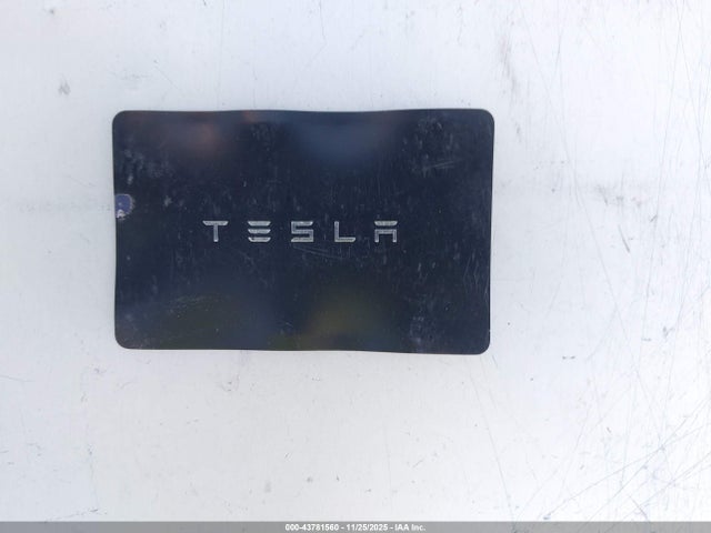 2021 TESLA MODEL Y 5YJYGDEE6MF233902 Photo 10