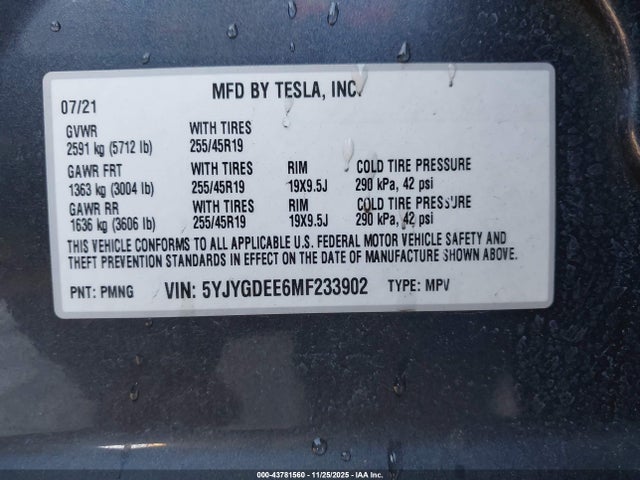 2021 TESLA MODEL Y 5YJYGDEE6MF233902 Photo 8
