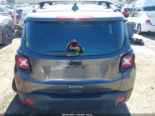 Продажа на аукционе авто 2018 Jeep Renegade Altitude Fwd, vin: ZACCJABB2JPJ10779, номер лота: 43781624