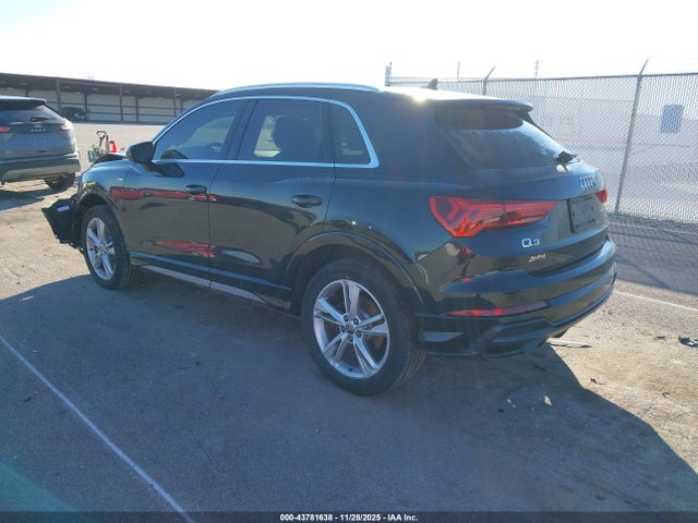 2020 AUDI Q3 WA1DECF36L1042929 Photo 2