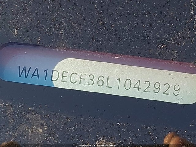 2020 AUDI Q3 WA1DECF36L1042929 Photo 8