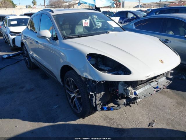 2022 PORSCHE MACAN WP1AA2A54NLB01456