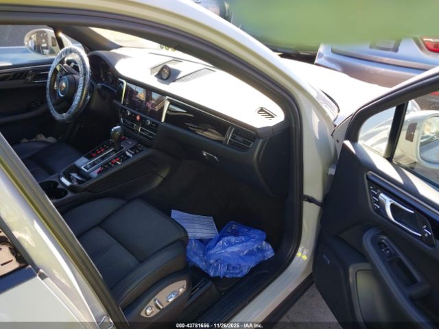 2022 PORSCHE MACAN WP1AA2A54NLB01456 Photo 4