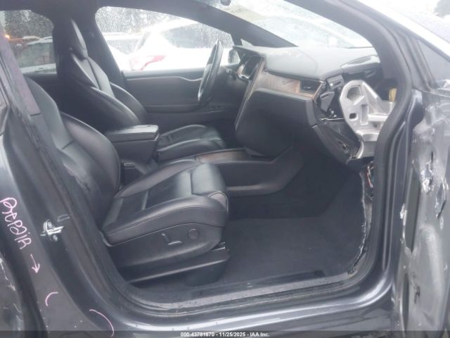 2018 TESLA MODEL X 5YJXCDE22JF100188 Photo 4