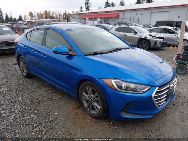 2018 5NPD84LF3JH395992 main image