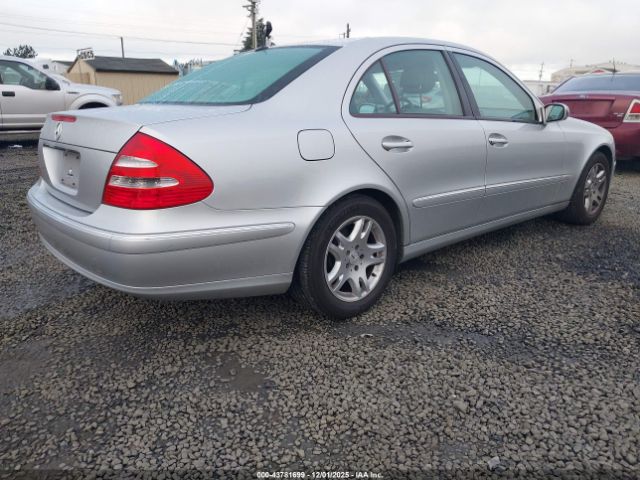 2003 MERCEDES-BENZ E 320 WDBUF65JX3A259273 Photo 3