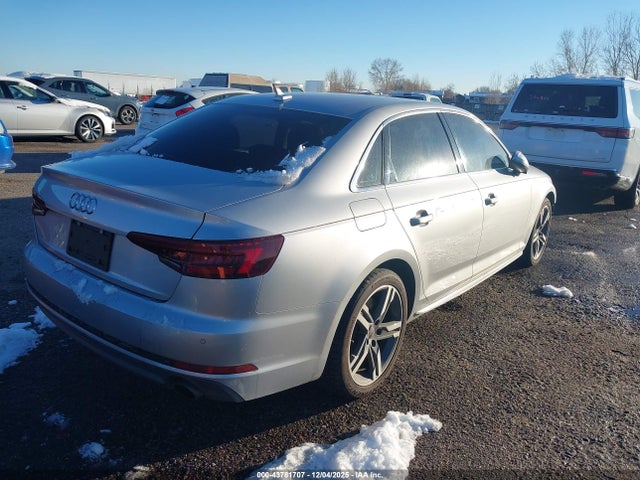 2018 AUDI A4 WAUENAF47JN012364 Photo 3
