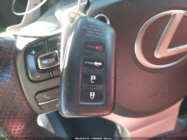 Lexus IS 300 2018 JTHBA1D22J5062302 Image 11