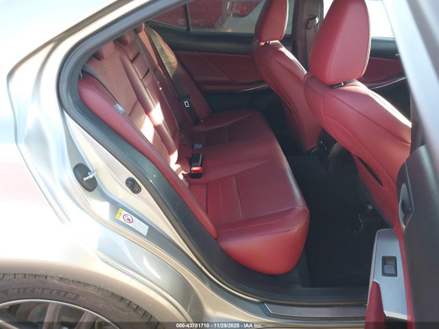 Lexus IS 300 2018 JTHBA1D22J5062302 Image 8
