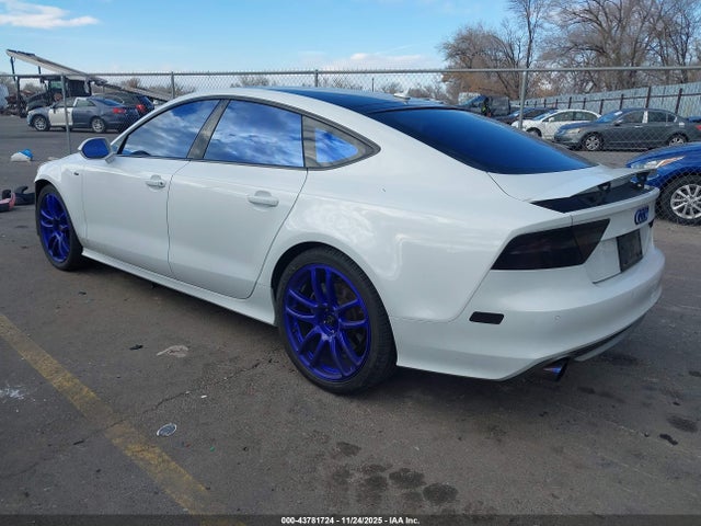 2014 AUDI A7 WAU2MAFC0EN074322 Photo 2