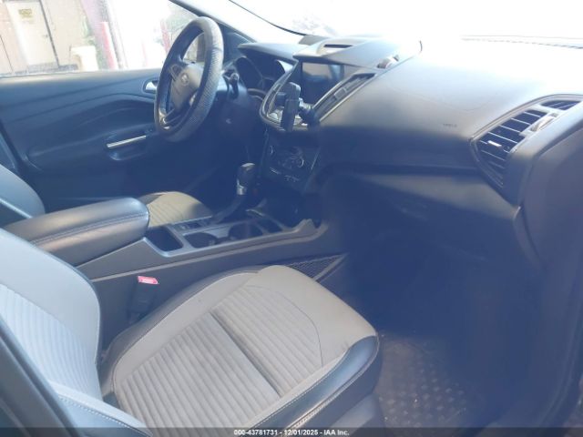 2017 FORD ESCAPE 1FMCU0JD4HUA37751 Photo 4