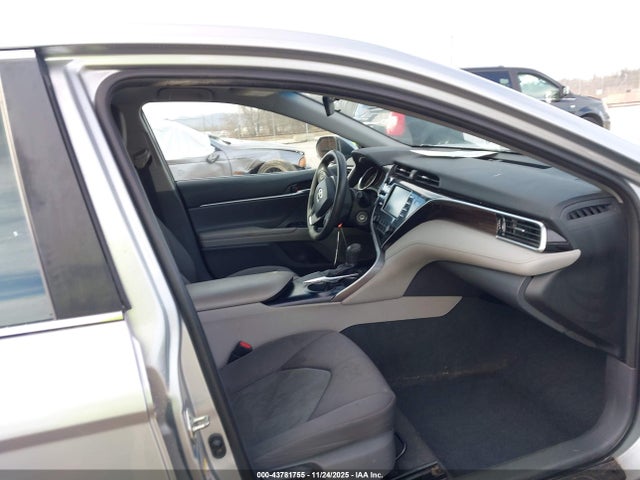 4T1B11HK1JU512180 Toyota CAMRY LE