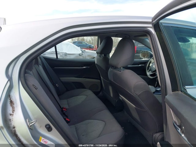 4T1B11HK1JU512180 Toyota CAMRY LE