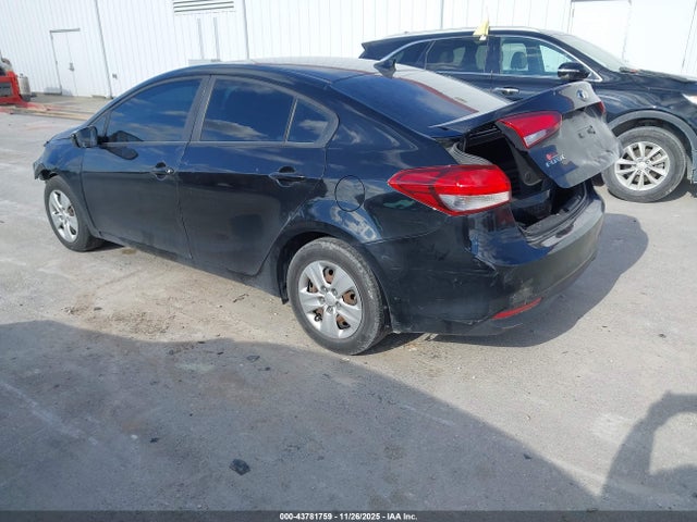 Aukcja sprzedaży 2017 Kia Forte Lx, vin: 3KPFL4A76HE039585, numer aukcji: 43781759