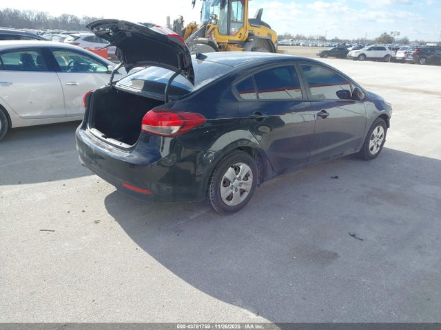 Aukcja sprzedaży 2017 Kia Forte Lx, vin: 3KPFL4A76HE039585, numer aukcji: 43781759