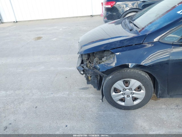 Aukcja sprzedaży 2017 Kia Forte Lx, vin: 3KPFL4A76HE039585, numer aukcji: 43781759