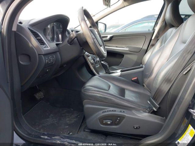 2016 VOLVO XC60 YV449MRK3G2904648 Photo 4