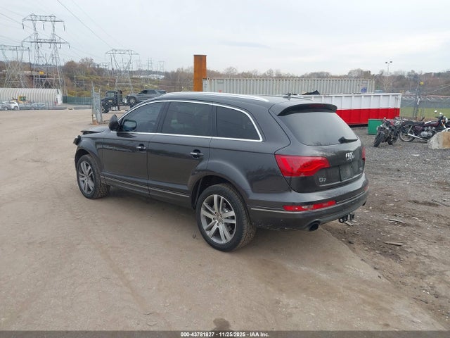 2015 AUDI Q7 WA1LGAFE6FD018404 Photo 2