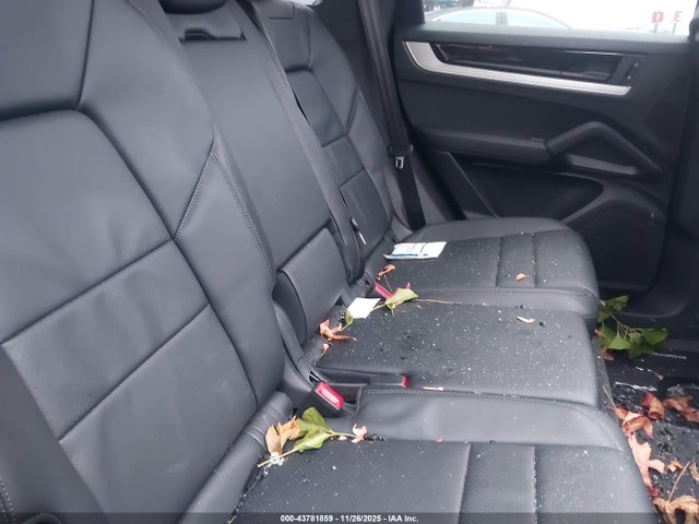 2024 PORSCHE CAYENNE WP1AA2AY7RDA01345 Photo 7