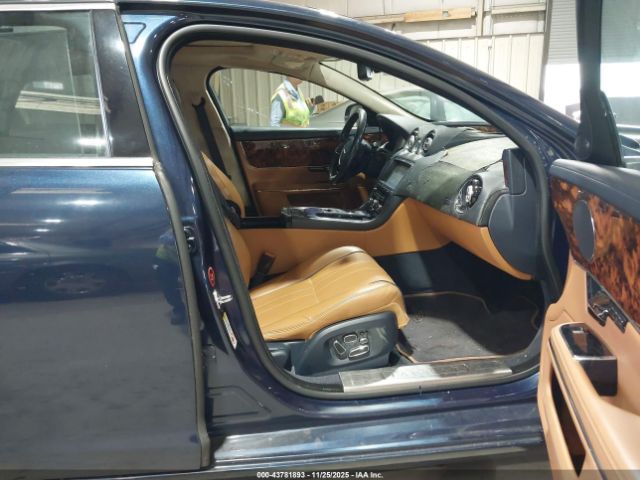 2011 JAGUAR XJ SAJWA2GB7BLV09743 Photo 4