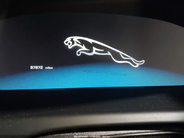 2011 JAGUAR XJ SAJWA2GB7BLV09743 Photo 6