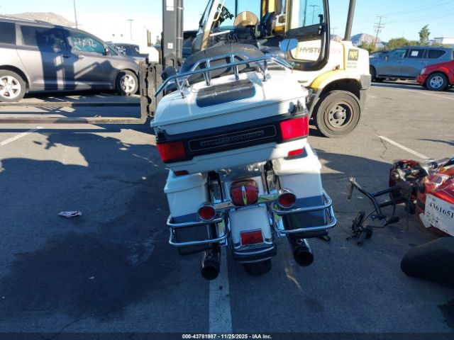 2008 HARLEY-DAVIDSON FLHTCUI 1HD1FC43X8Y649521 Photo 5