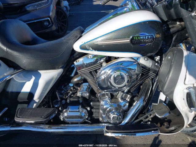 2008 HARLEY-DAVIDSON FLHTCUI 1HD1FC43X8Y649521 Photo 7