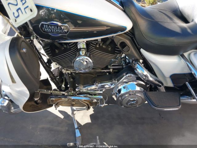 2008 HARLEY-DAVIDSON FLHTCUI 1HD1FC43X8Y649521 Photo 8