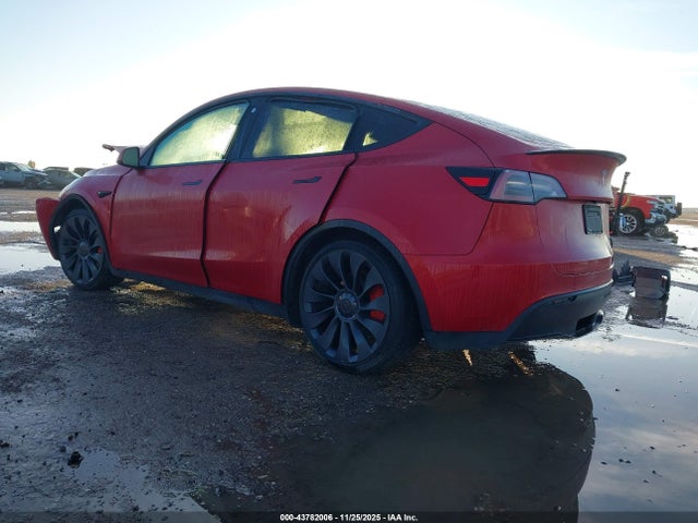 2023 TESLA MODEL Y 7SAYGDEF8PF703069 Photo 2