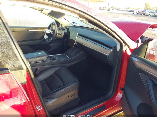 2023 TESLA MODEL Y 7SAYGDEF8PF703069 Photo 4