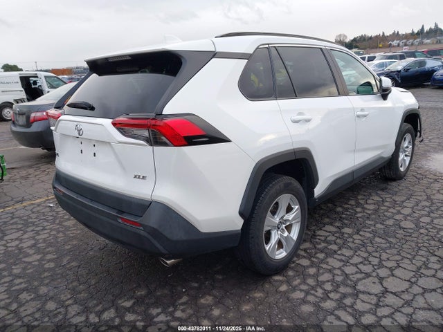 Toyota Rav4 Xle 2020 2T3W1RFV5LC053423 Image 4
