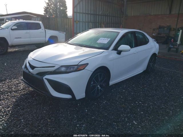 2022 TOYOTA CAMRY 4T1G11AK8NU689847 Photo 1