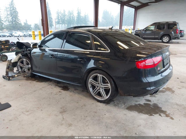 2013 AUDI S4 WAUBGAFLXDA130876 Photo 2