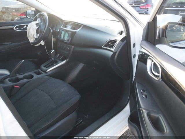 3N1AB7AP0HY347691 Nissan SENTRA SV