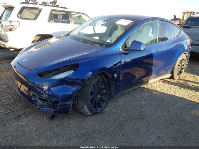 2021 TESLA MODEL Y 5YJYGDEE9MF089827 Photo 1