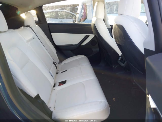 2021 TESLA MODEL Y 5YJYGDEE9MF089827 Photo 7