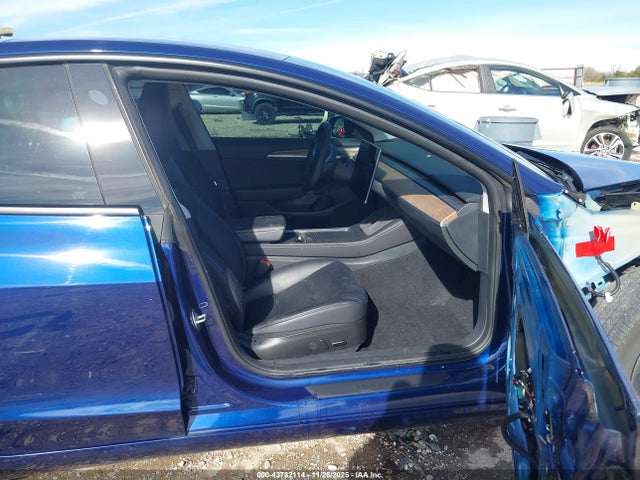 2023 TESLA MODEL 3 5YJ3E1EB9PF633557 Photo 4