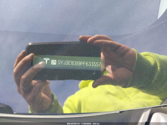 2023 TESLA MODEL 3 5YJ3E1EB9PF633557 Photo 8