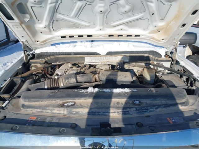 2017 CHEVROLET SILVERADO 2500HD 1GC1KUEYXHF236667 Photo 9