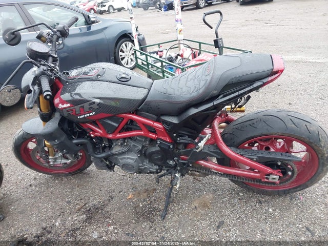 56KRZR222R3015041 INDIAN MOTORCYCLE CO. Ftr R Carbon