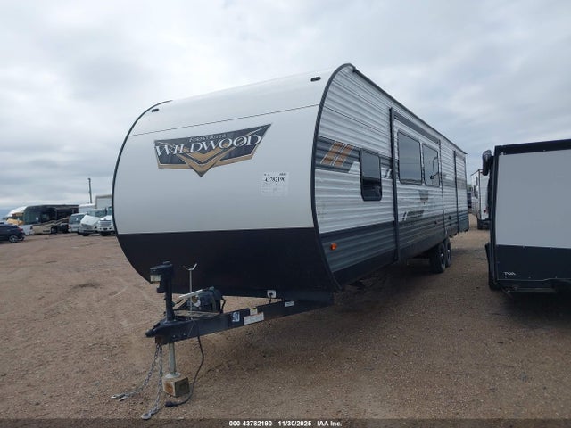 4X4TWDM26M8808420 Forest River Wildwood 36vbds