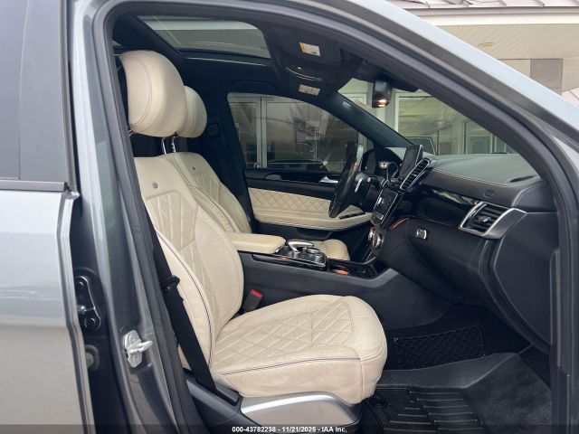 2017 MERCEDES-BENZ GLS 550 4JGDF7DE8HA829365 Photo 4
