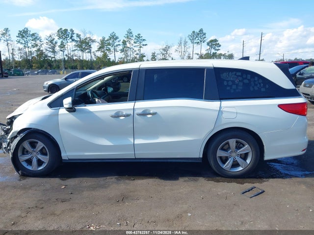 Продажа на аукционе авто 2018 Honda Odyssey Ex-l, vin: 5FNRL6H78JB055916, номер лота: 43782257