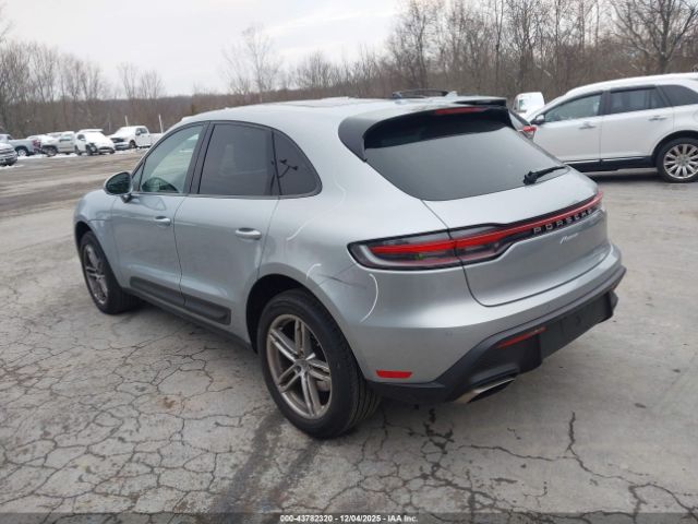 2023 PORSCHE MACAN WP1AA2A58PLB07022 Photo 2