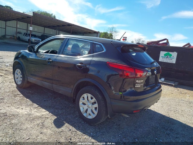 JN1BJ1CP0JW105336 Nissan Rogue Sport S