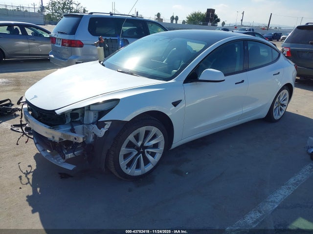 2022 TESLA MODEL 3 5YJ3E1EB5NF145591 Photo 1